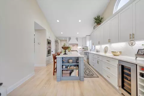 Kitchen - 110 Windward Dr, Moneta, VA 24121 photo 11 of 17