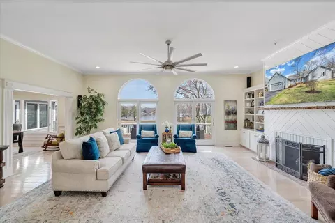Living - 110 Windward Dr, Moneta, VA 24121 photo 1 of 8