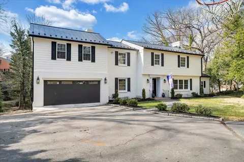 3101 Maywood Rd SW, Roanoke, VA 24014