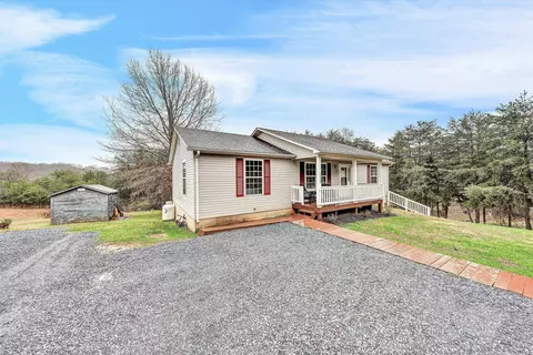 1328 Morewood Rd, Hardy, VA 24101