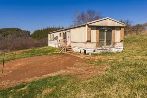 470 Epperly Mill Rd SW, Floyd, VA 24091 photo 2