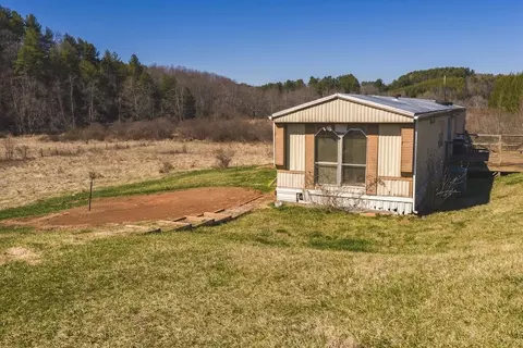 470 Epperly Mill Rd SW, Floyd, VA 24091 photo 4