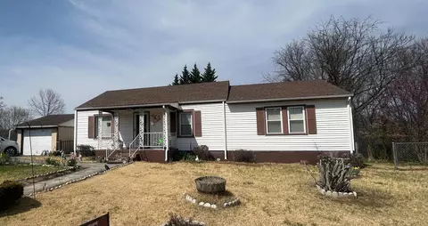 13 Upland Dr, Salem, VA 24153