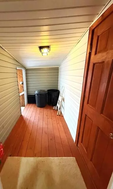 Exterior - 424 E Parrish St, Covington, VA 24426 photo 2 of 5