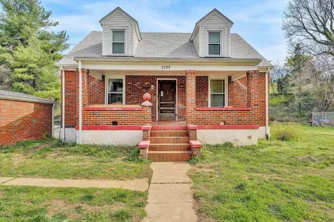 2255 Dunkirk Ave NE, Roanoke, VA 24012