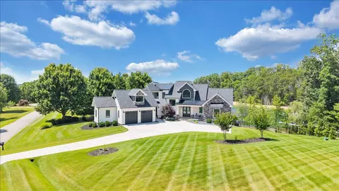 Exterior - 176 Three Point Isle Dr, Penhook, VA 24137 photo 5 of 24