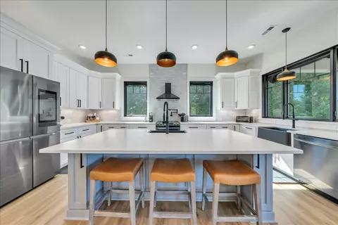 Kitchen - 176 Three Point Isle Dr, Penhook, VA 24137 photo 6 of 7