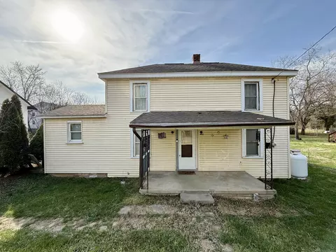 421 7th St, Vinton, VA 24179