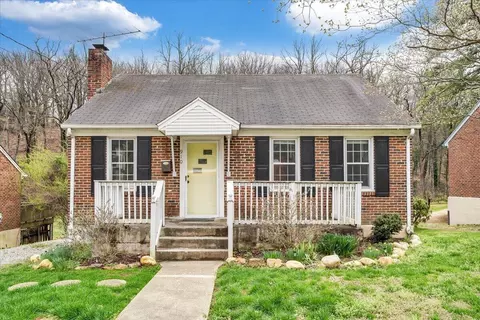 910 Brandon Ave SW, Roanoke, VA 24015