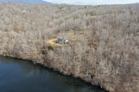 426 Burgess Rd, Madison Heights, VA 24572
