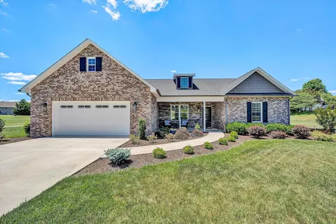 42 Island Green Rd, Daleville, VA 24083