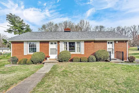 2818 Richard Ave NE, Roanoke, VA 24012
