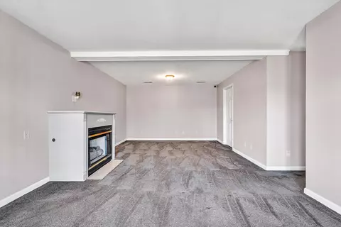 Living - 804 Aster St, Roanoke, VA 24019 photo 4 of 5