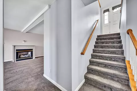 Entry Way - 804 Aster St, Roanoke, VA 24019 photo 3 of 3