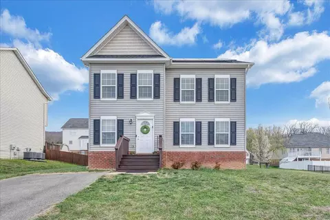 427 Cambridge Court Rd, Vinton, VA 24179