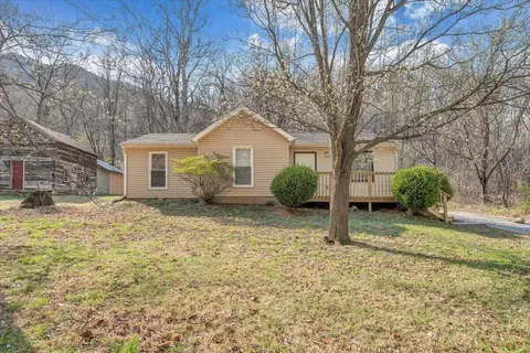 6023 Poor Mountain Rd, Salem, VA 24153