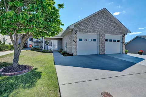 6651 Stonelyn Cottage Ct, Roanoke, VA 24019