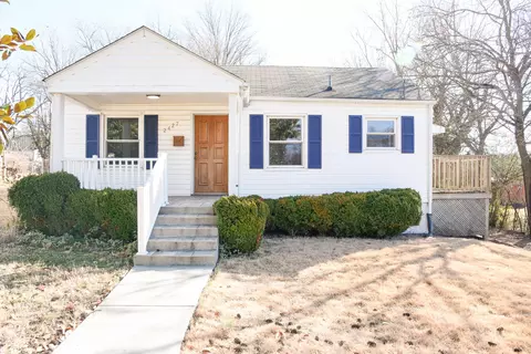 2427 Ravenwood Ave NW, Roanoke, VA 24012