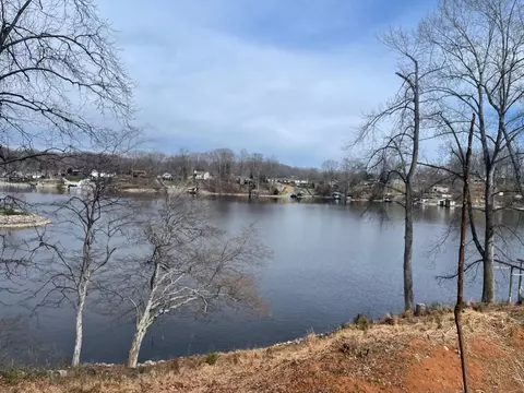6686 Horseshoe Bend Rd, Goodview, VA 24095 photo 5