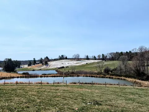View/Area - 446 Good Neighbors Rd NE, Check, VA 24072 photo 2 of 12