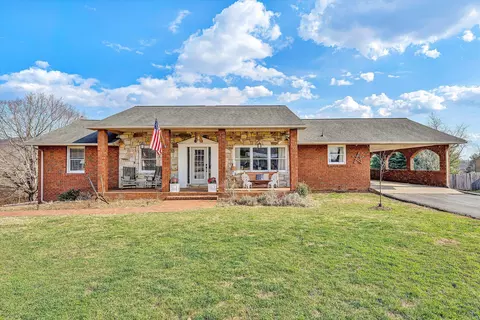 4043 Mockingbird Hill Rd, Roanoke, VA 24012