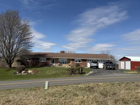 263 Indian Valley Po Rd NW, Willis, VA 24380