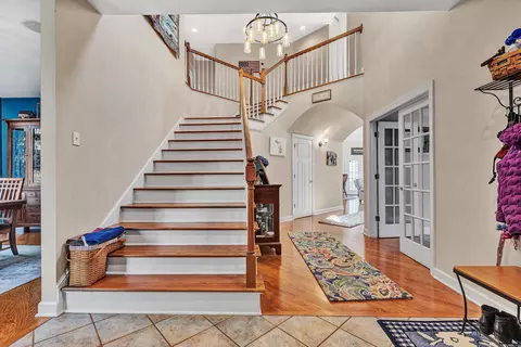 Entry Way - 5671 Split Rail Ln, Roanoke, VA 24018 photo 2 of 7