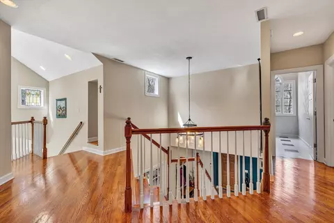 Entry Way - 5671 Split Rail Ln, Roanoke, VA 24018 photo 4 of 7