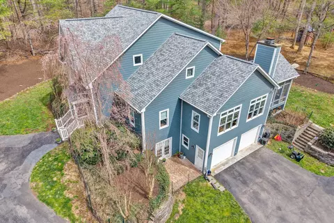 Exterior - 5671 Split Rail Ln, Roanoke, VA 24018 photo 8 of 17