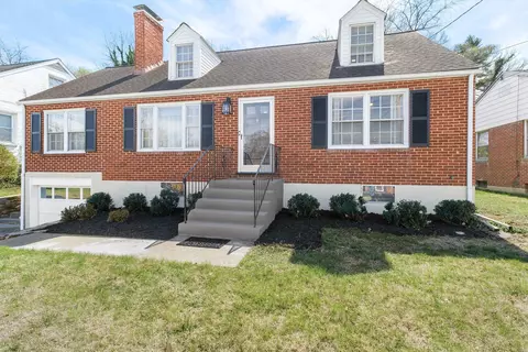 2650 Laburnum Ave SW, Roanoke, VA 24015