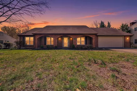 1660 Kingsmill Dr, Salem, VA 24153