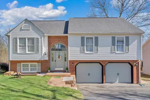 3622 View Ave, Roanoke, VA 24018