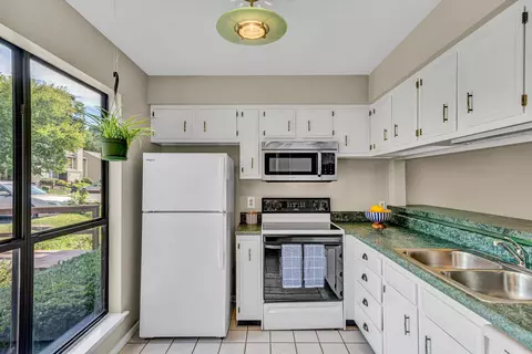 Kitchen - 7311 Maple Ct, Roanoke, VA 24018 photo 1 of 4