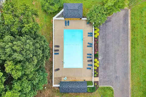 Exterior - 7311 Maple Ct, Roanoke, VA 24018 photo 10 of 10
