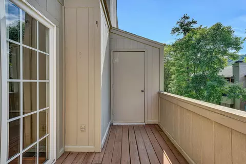 Exterior - 7311 Maple Ct, Roanoke, VA 24018 photo 3 of 10