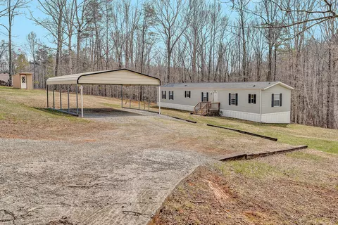 1081 Owen Ridge Ln, Goodview, VA 24095