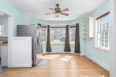 209 E Main St, Fincastle, VA 24090 photo 9