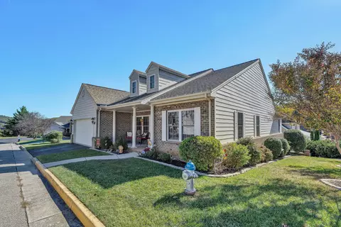 5432 Quail Ridge Cir, Roanoke, VA 24018