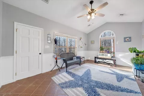 Entry Way - 108 Concord Ct, Ridgeway, VA 24148 photo 4 of 5