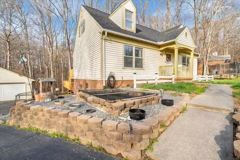 Exterior - 108 Concord Ct, Ridgeway, VA 24148 photo 2 of 28