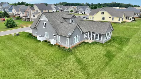 View/Area - 1058 Eagle Crest Ln, Moneta, VA 24121 photo 2 of 4