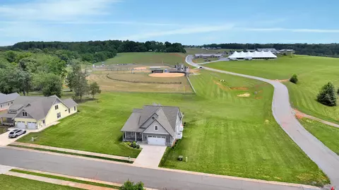 View/Area - 1058 Eagle Crest Ln, Moneta, VA 24121 photo 3 of 4