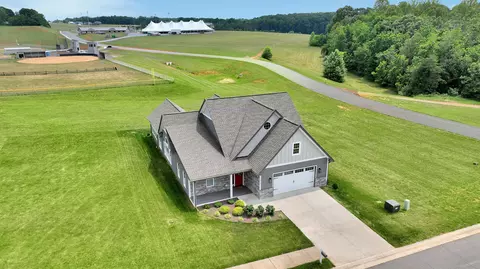 1058 Eagle Crest Ln, Moneta, VA 24121