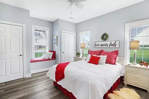 Bedroom - 1058 Eagle Crest Ln, Moneta, VA 24121 photo 14 of 16