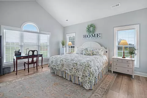 Bedroom - 1058 Eagle Crest Ln, Moneta, VA 24121 photo 10 of 16