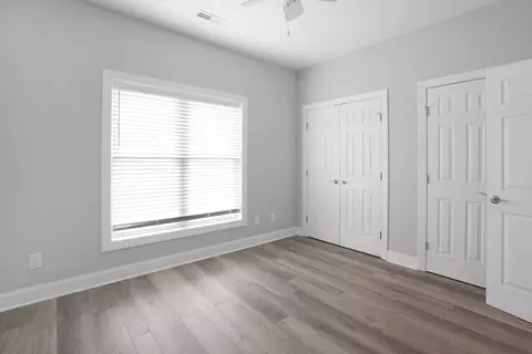 Bedroom - 1058 Eagle Crest Ln, Moneta, VA 24121 photo 6 of 16