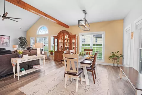Dining - 1058 Eagle Crest Ln, Moneta, VA 24121 photo 2 of 3