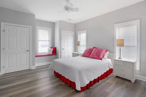 Bedroom - 1058 Eagle Crest Ln, Moneta, VA 24121 photo 3 of 16