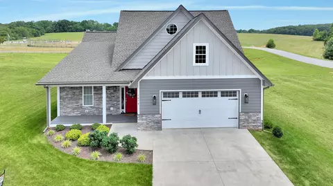 Exterior - 1058 Eagle Crest Ln, Moneta, VA 24121 photo 6 of 10