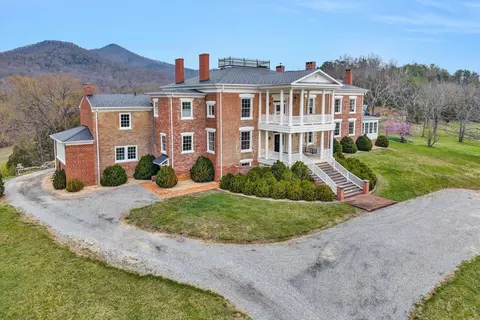 1066 Greyledge Rd, Buchanan, VA 24066